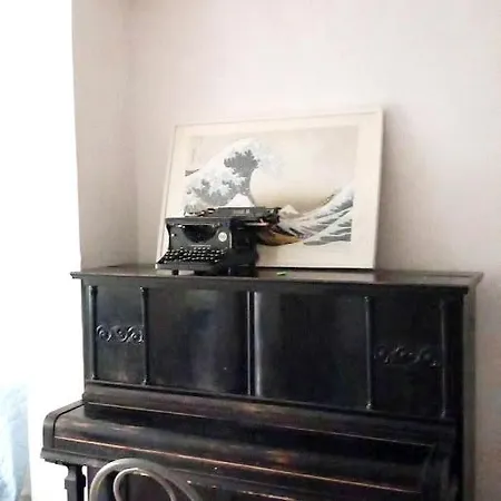 Nola - The Place With The Piano 아파트